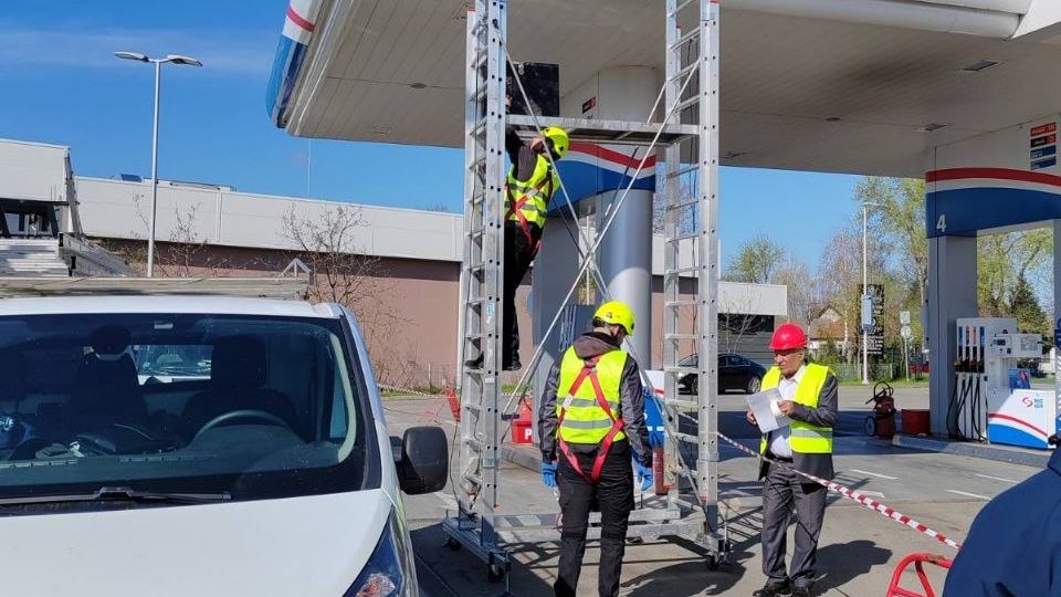 Solarna elektrana 1000 kWp na 33 benzinske stanice — NIS